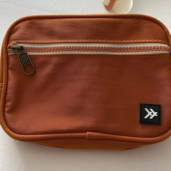 Thread Wallets Fanny Pack in Marigold - Picture 2 of 6